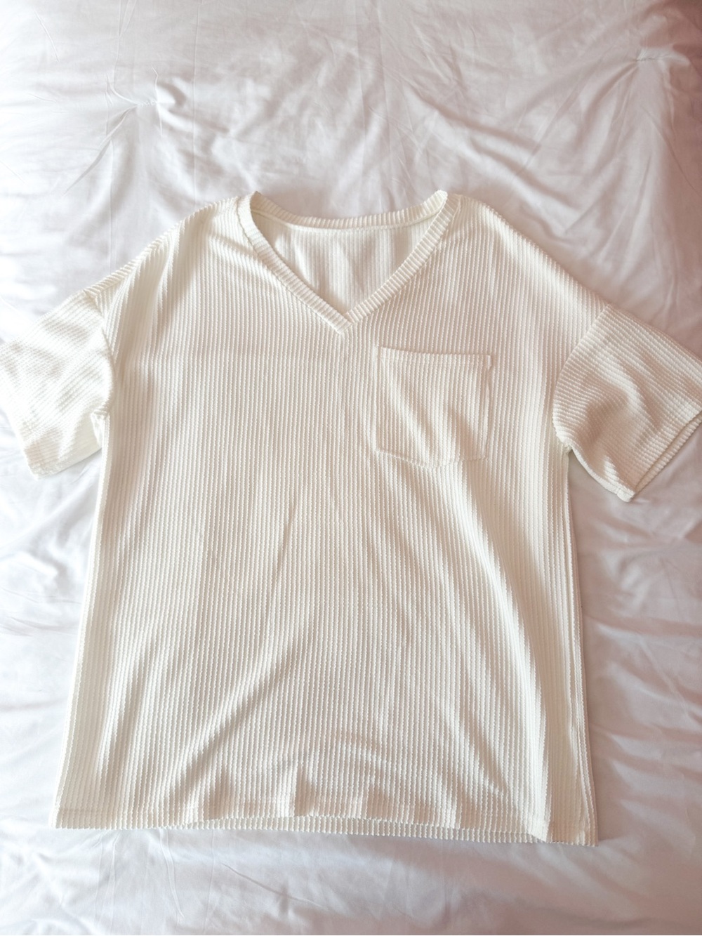 SHEIN White Ribbed V-Neck T-Shirt Size Small